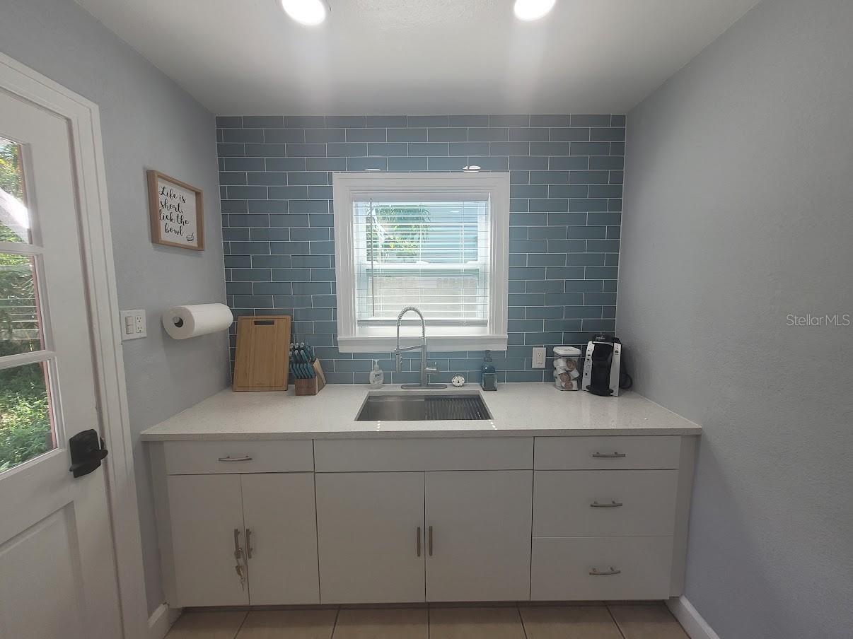 PINECREST PARK - Residential Income