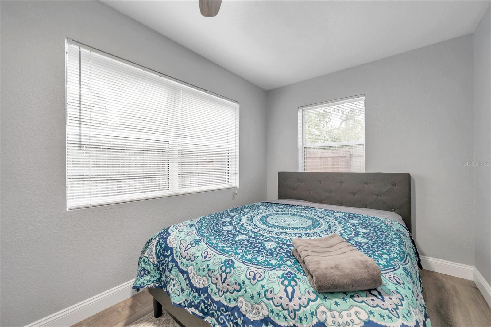 PINECREST PARK - Residential Income