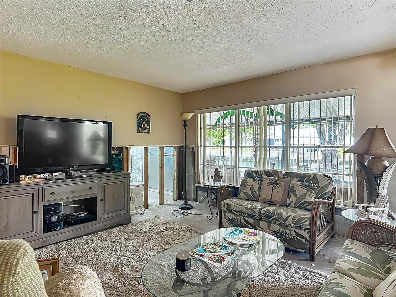 PRETTY SPGS - Residential