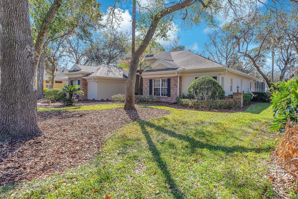 Photo of 6109 Kingbird Manor Drive, Lithia, FL 33547 (MLS # TB8480298)