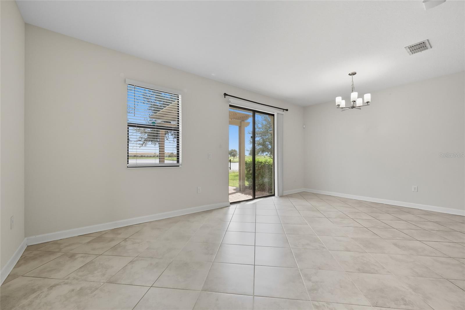 CHAMPIONSGATE VISTAS 22TH - Residential