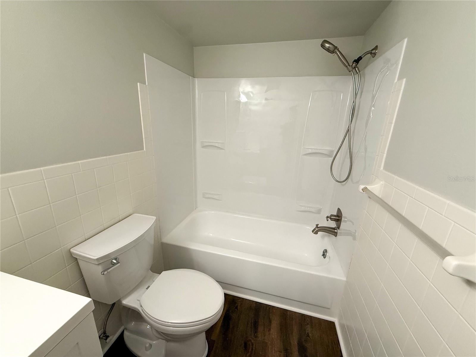 ON TOP OF THE WORLD - Residential