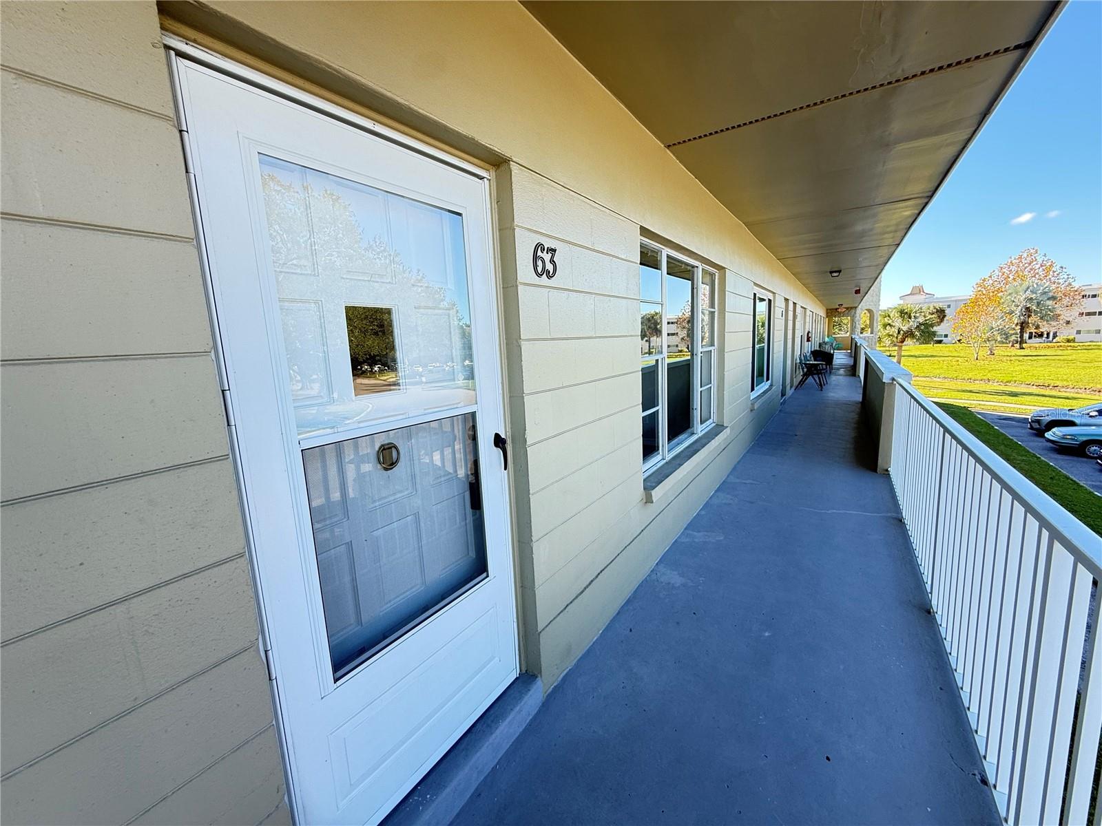 ON TOP OF THE WORLD - Residential