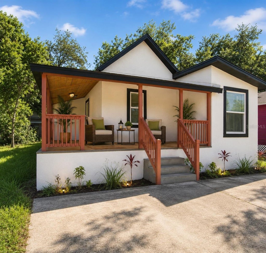 Photo of 1129 Carlton Street, Clearwater, FL 33755 (MLS # TB8544037)