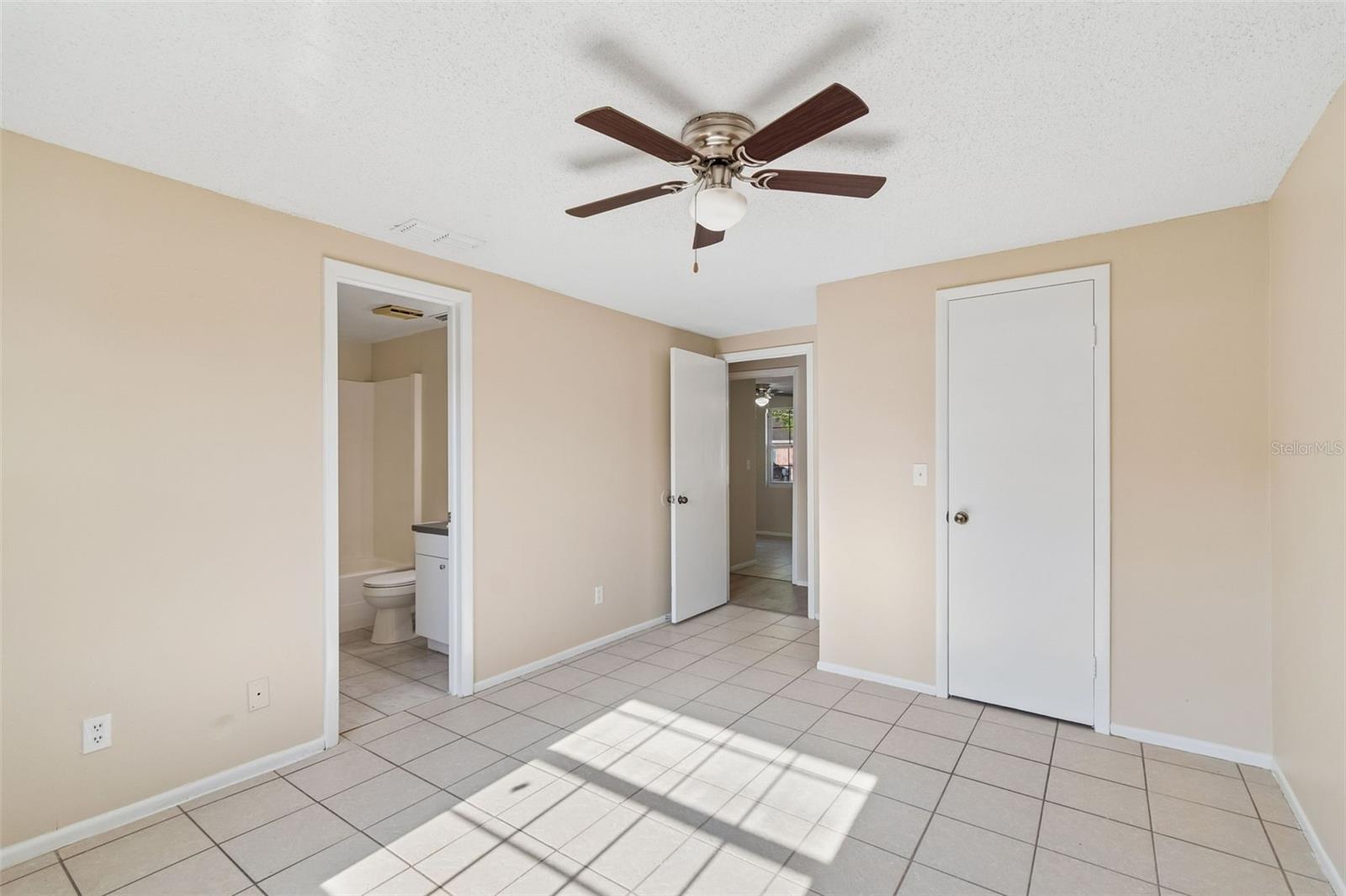 KENNY K SUB UNIT 1 - Residential