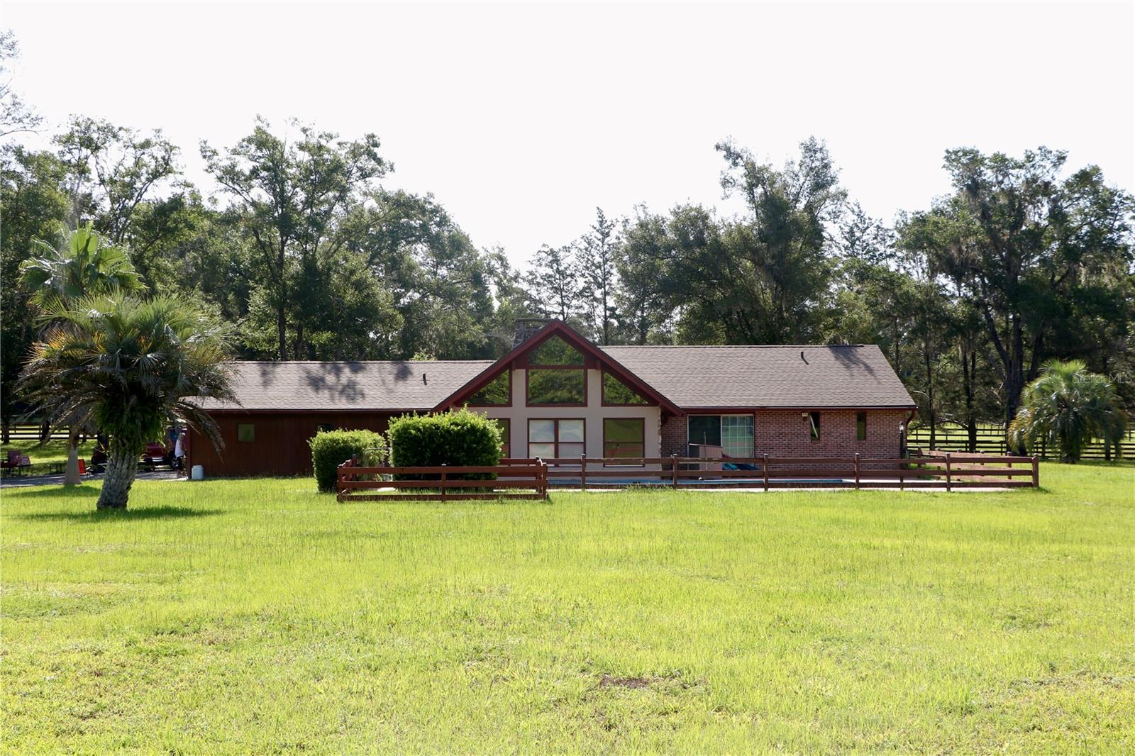 7 MEADOW WOOD DRIVE