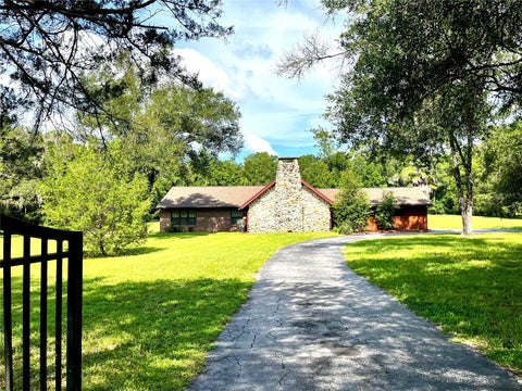 Photo of 7 Meadow Wood Drive, Ocala, FL 34482 (MLS # OM727324)