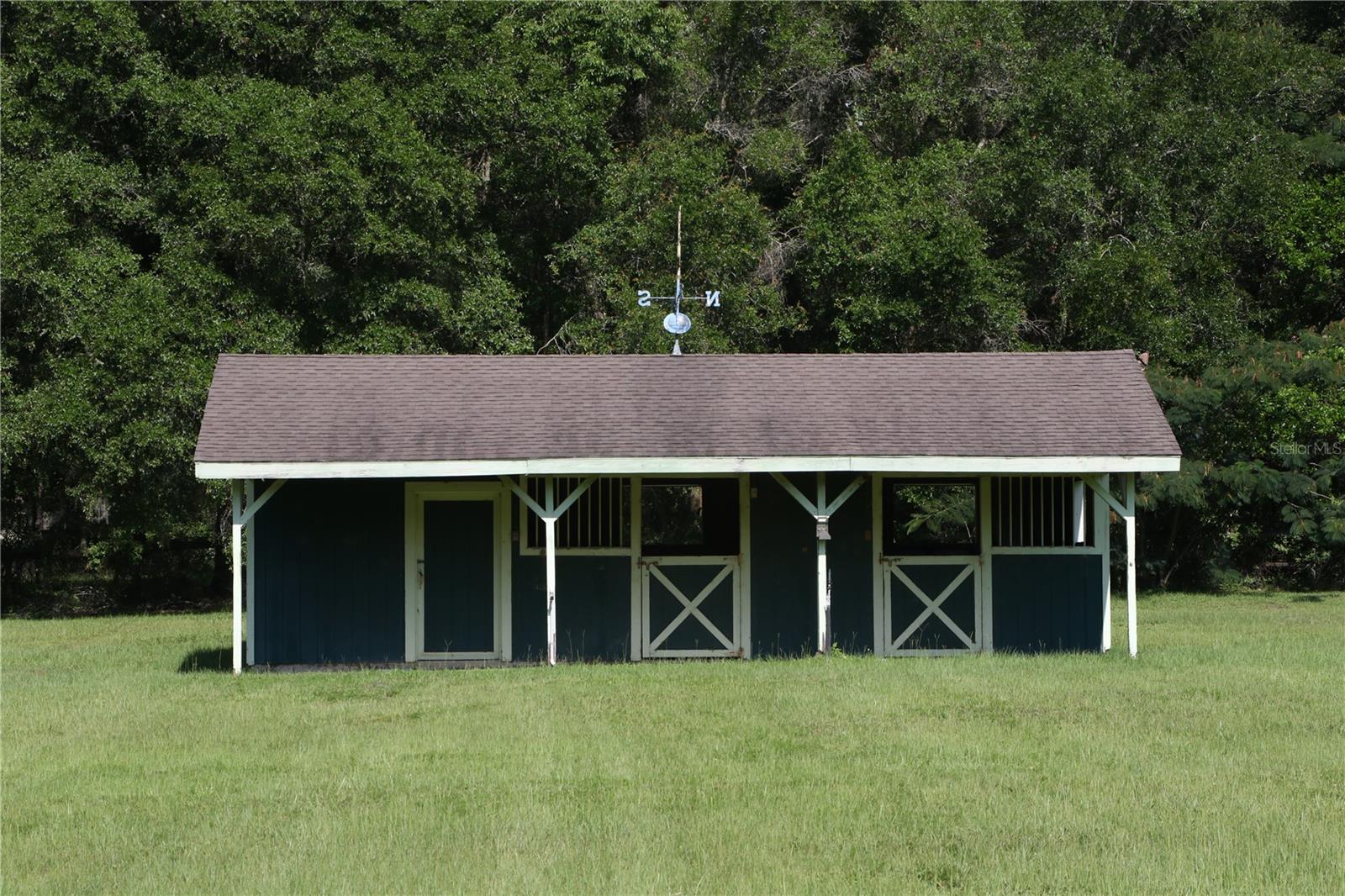 7 MEADOW WOOD DRIVE