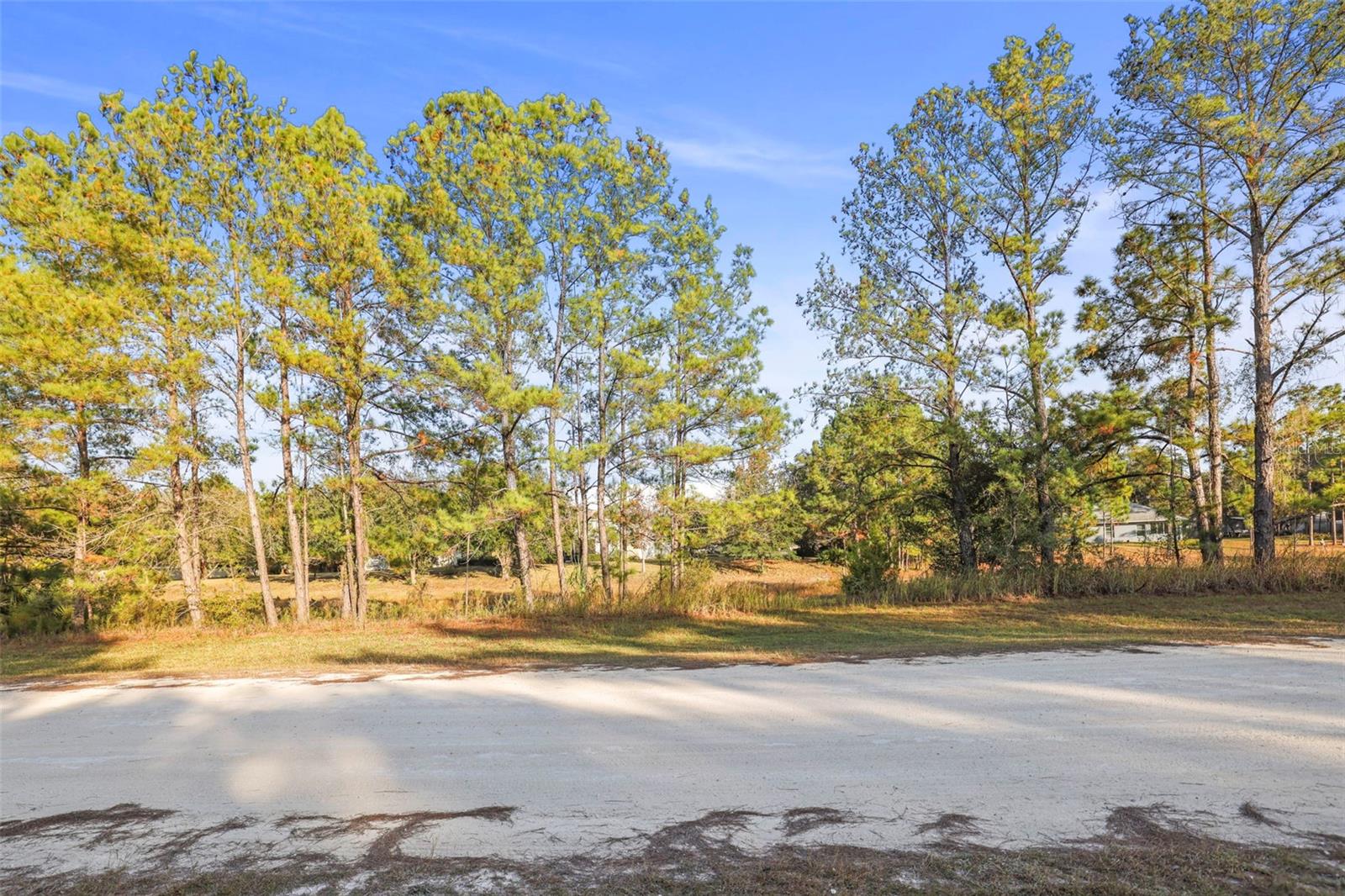 ROYAL HIGHLANDS - Residential