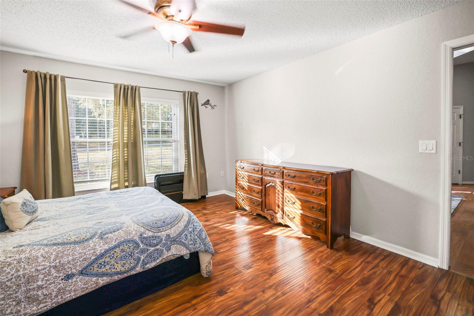 ROYAL HIGHLANDS - Residential