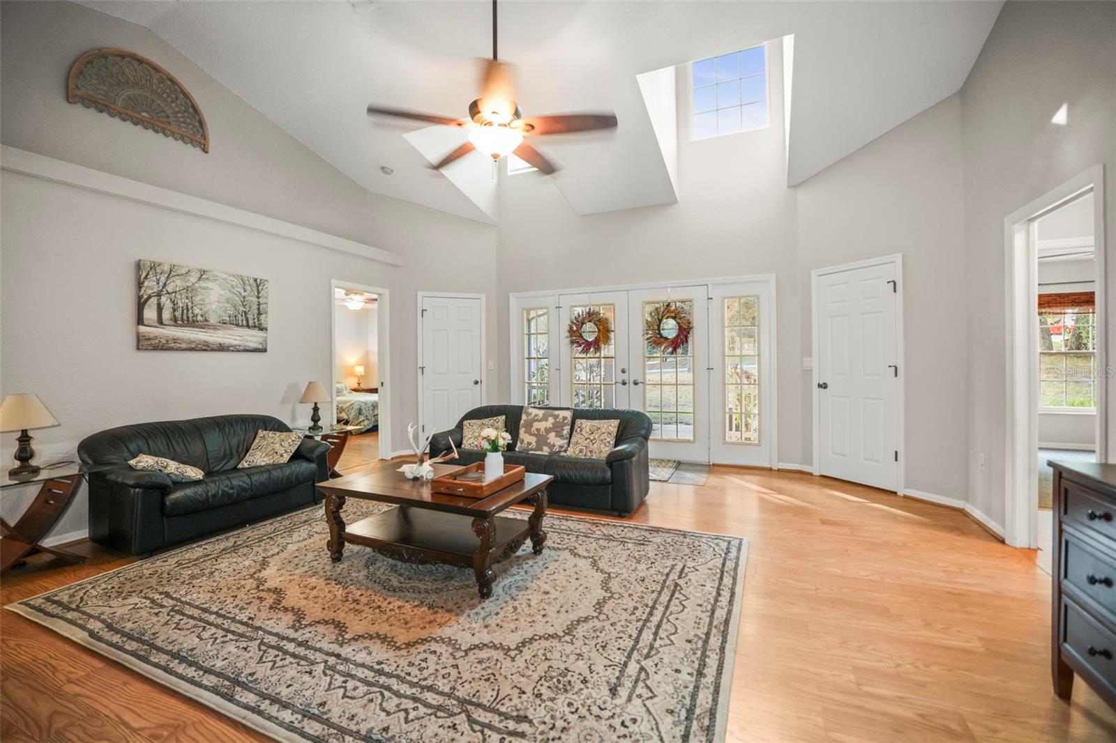 ROYAL HIGHLANDS - Residential