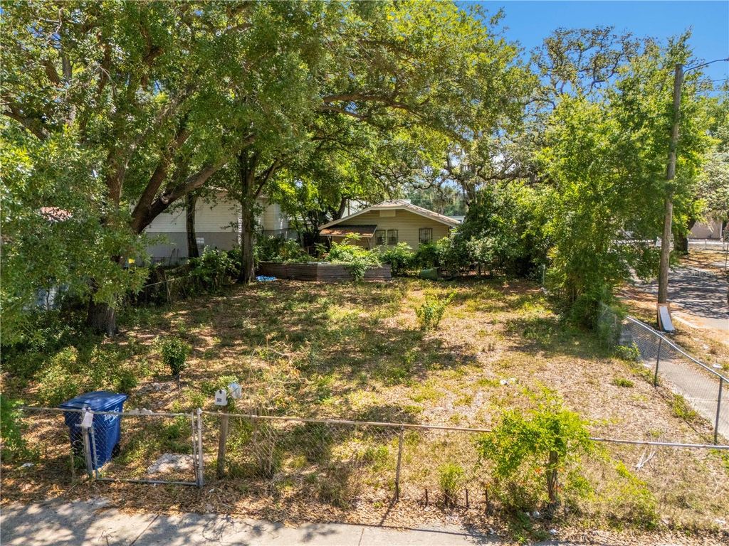 Photo of 3601 N 18th Street, Tampa, FL 33605 (MLS # TB8502690)