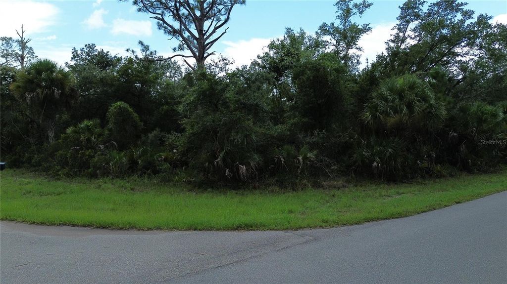 Photo of 1388 Clearview Drive, Port Charlotte, FL 33953 (MLS # N6145163)