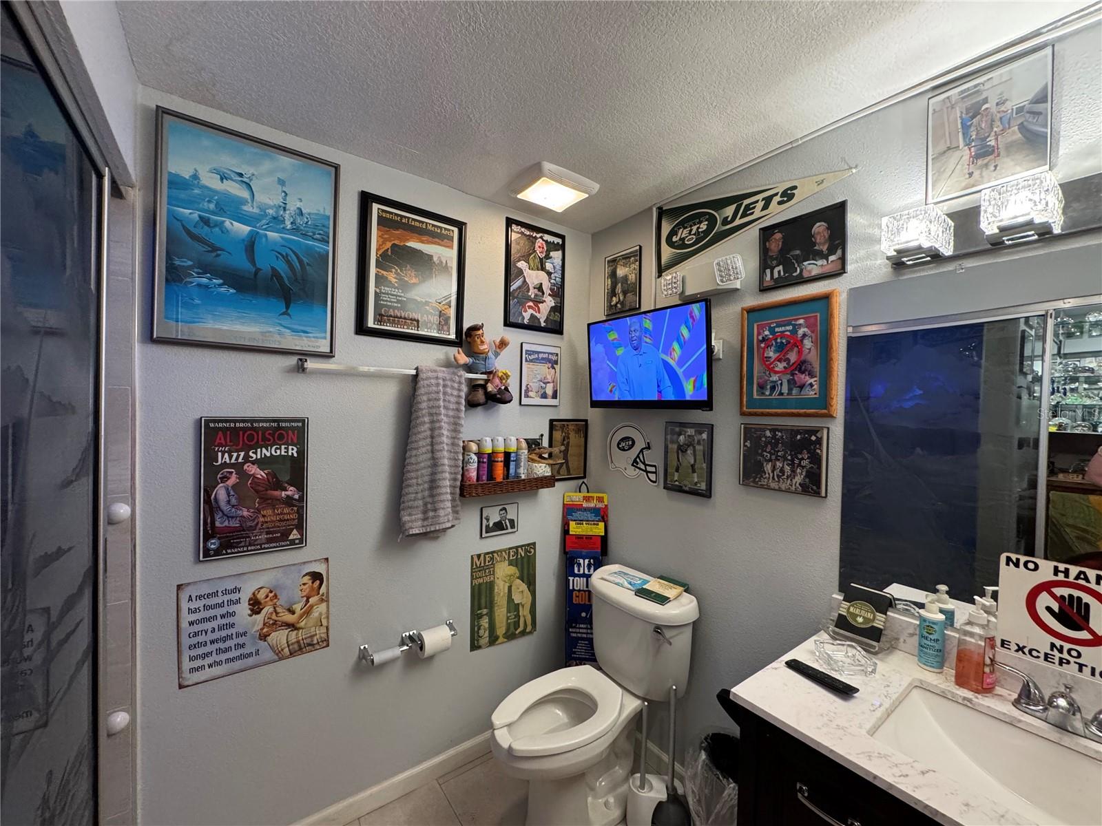 KNIGHTS TRAIL BUS SUITES BLDG B - Commercial Sale