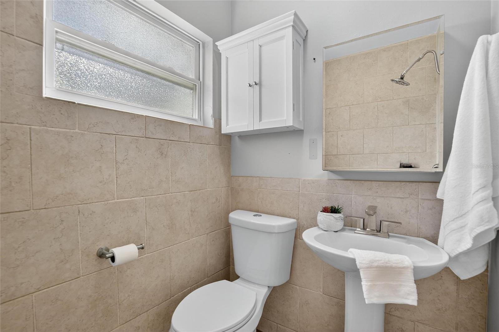 GEM VILLAGE - Residential Lease