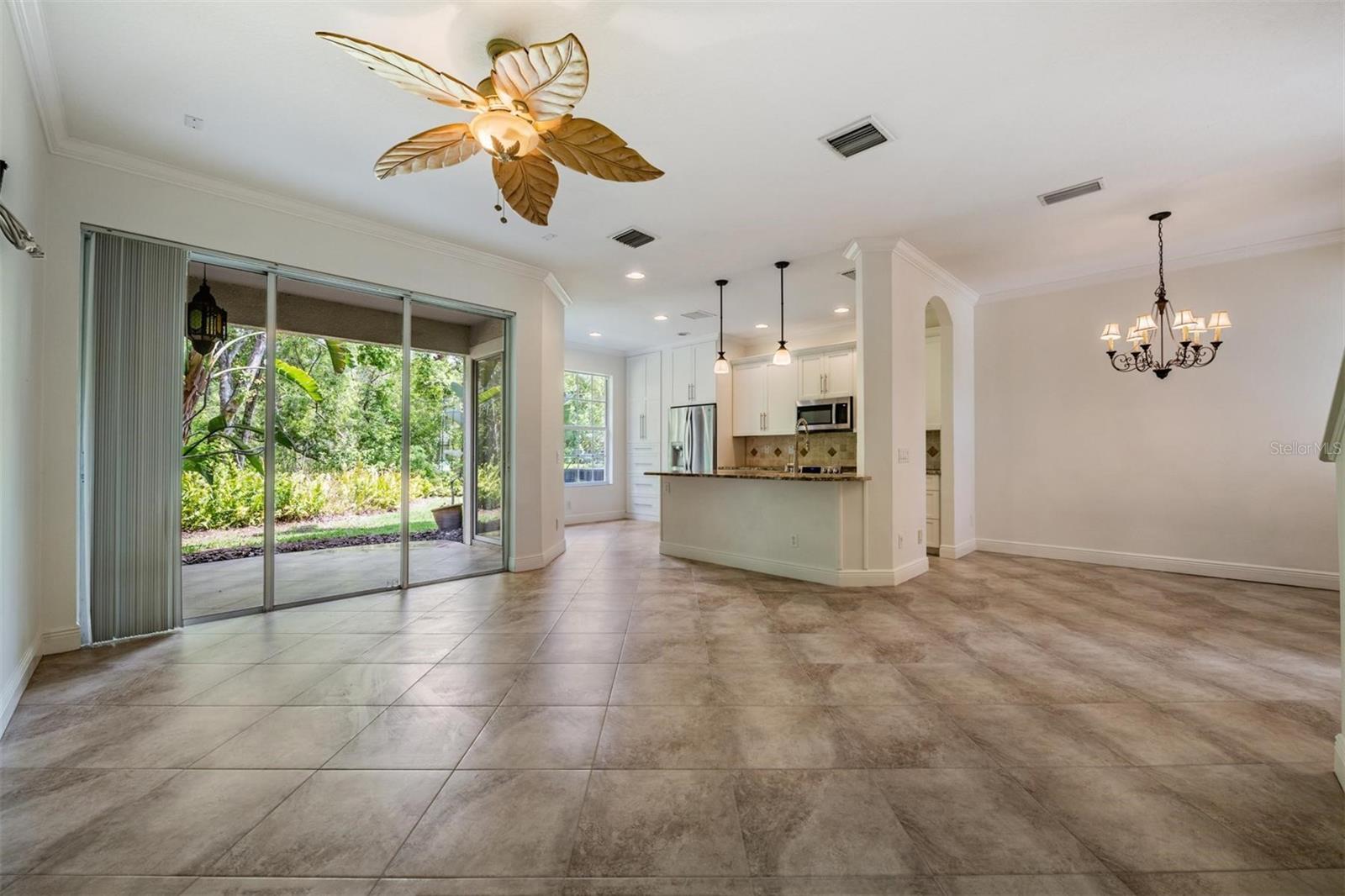 PROVENCE TWNHMS AT WATERCHASE - Residential