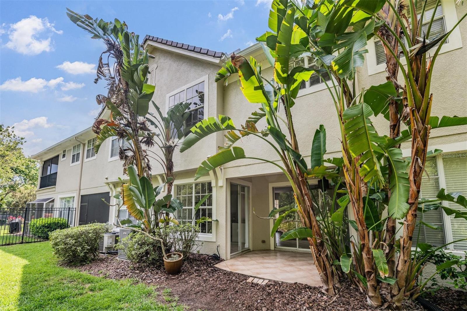 PROVENCE TWNHMS AT WATERCHASE - Residential