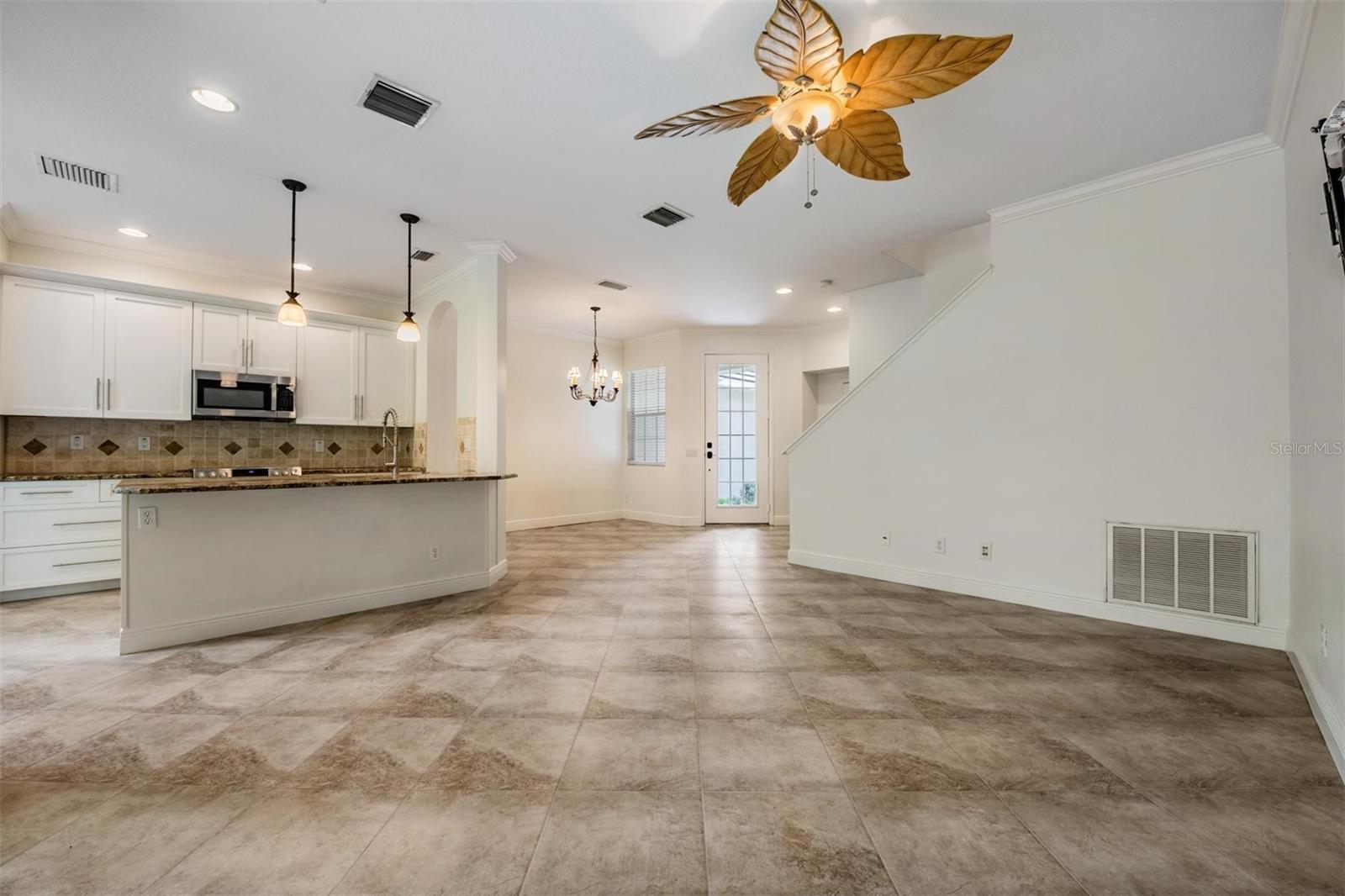 PROVENCE TWNHMS AT WATERCHASE - Residential