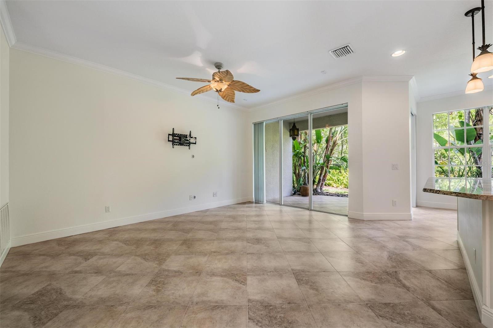 PROVENCE TWNHMS AT WATERCHASE - Residential