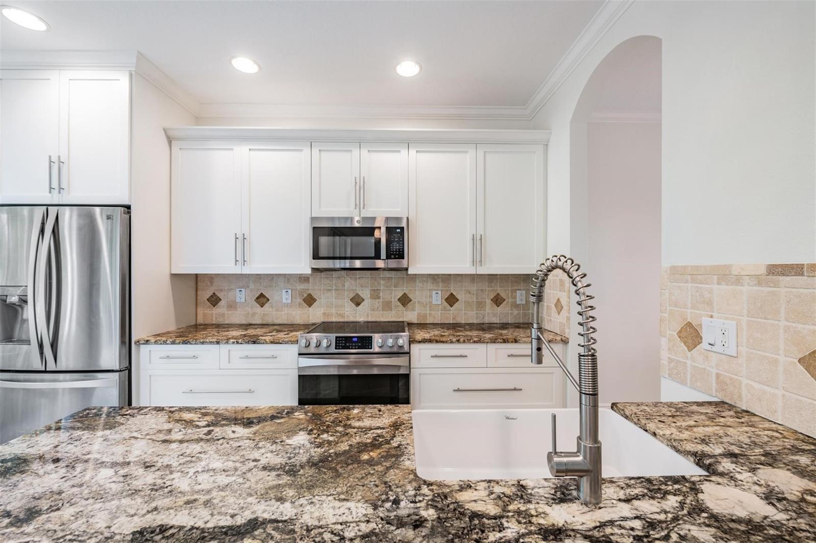 PROVENCE TWNHMS AT WATERCHASE - Residential