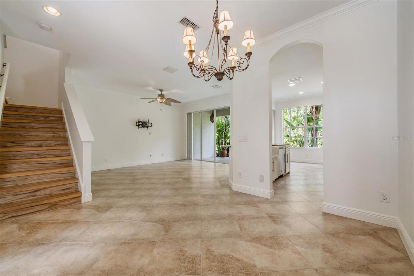 PROVENCE TWNHMS AT WATERCHASE - Residential