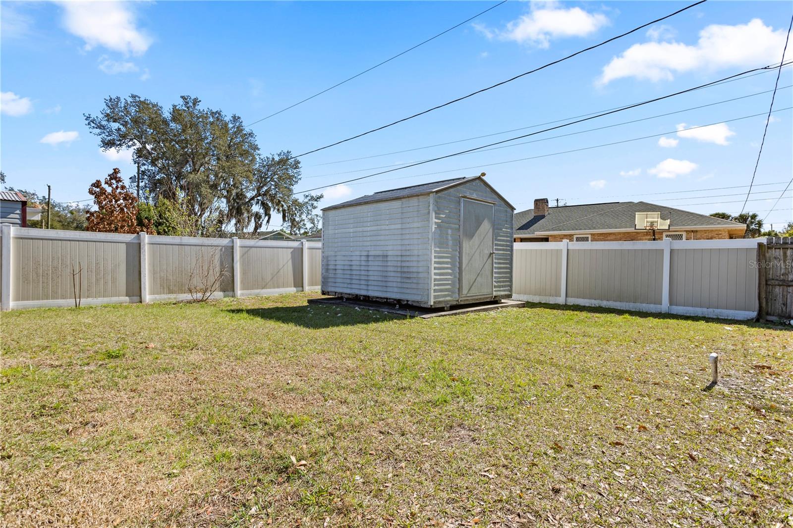 DELTONA LAKES UNIT 07 - Residential