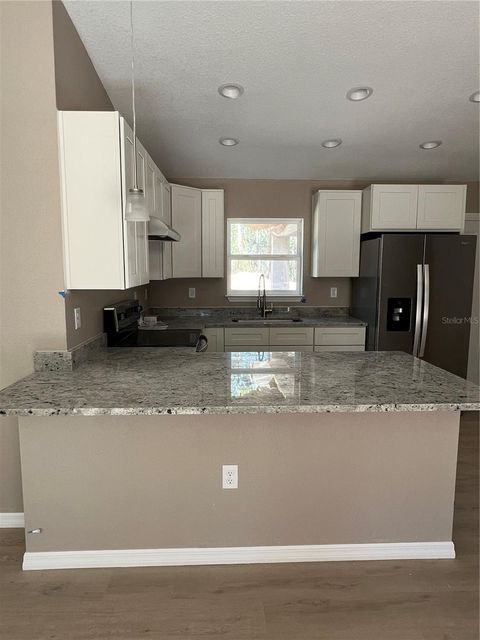 A home in DUNNELLON