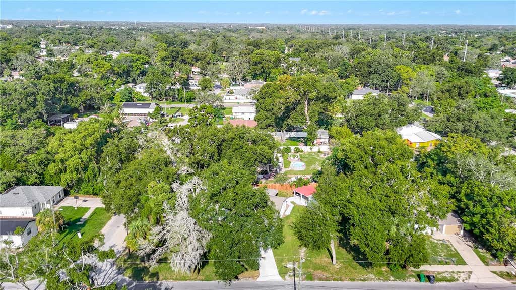 Photo of 1616 E Poinsettia Avenue, Tampa, FL 33612 (MLS # TB8539089)