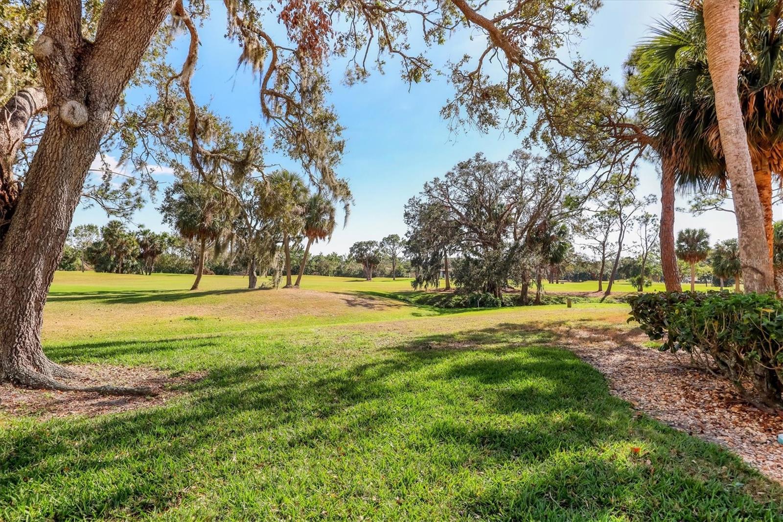 BRIARFIELD - Residential