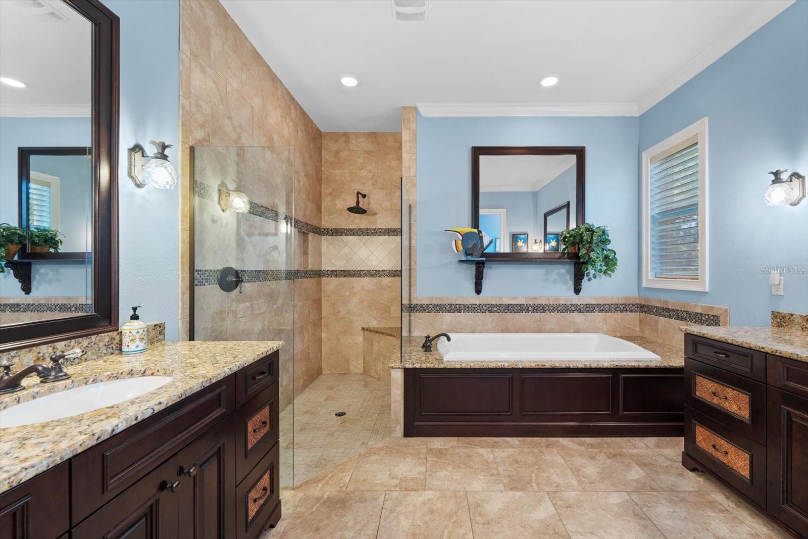 COUNTRY CLUB EAST AT LAKEWD RNCH PP - Residential