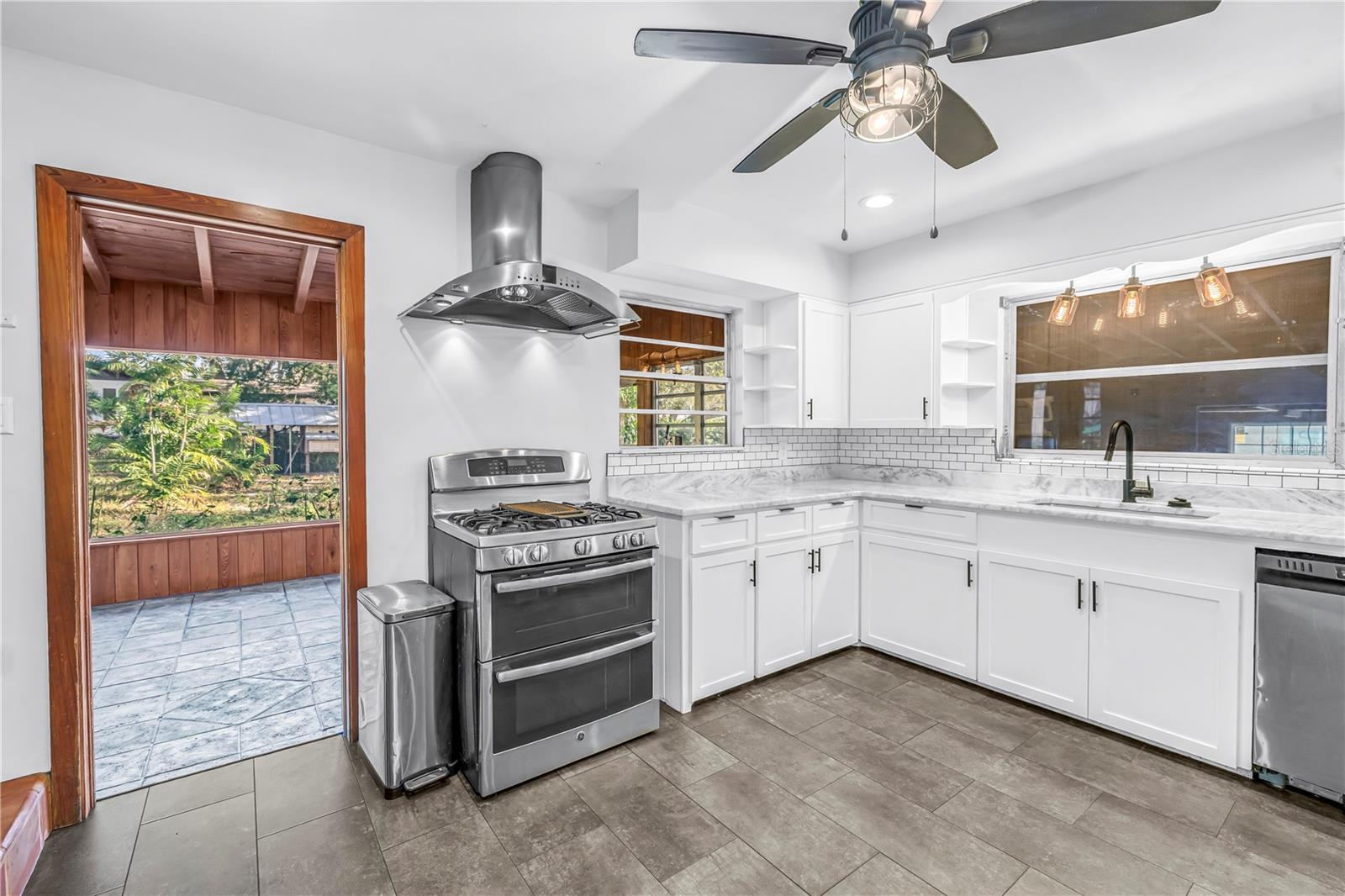 OAK ACRES UNIT 03 - Residential