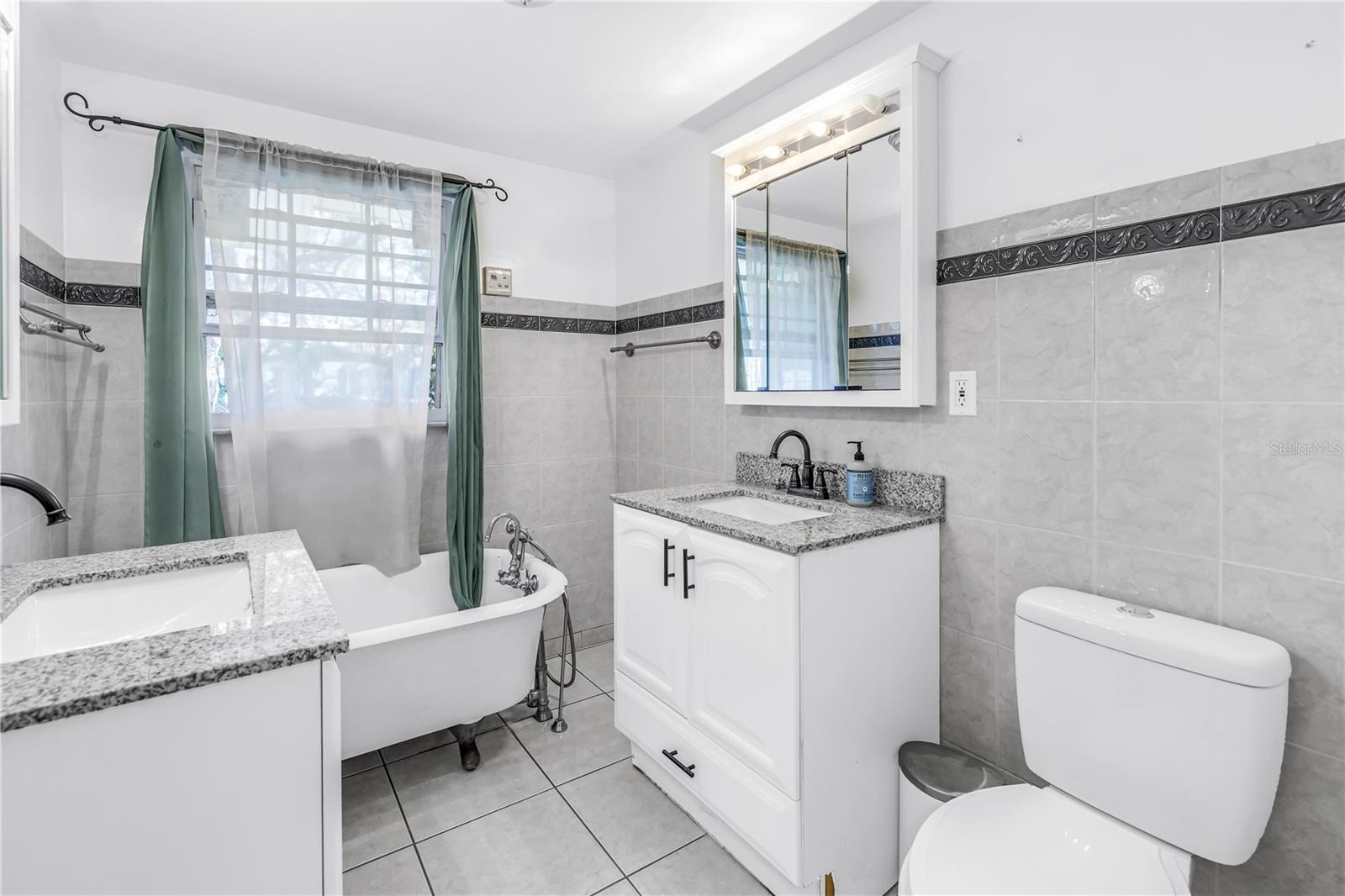 OAK ACRES UNIT 03 - Residential