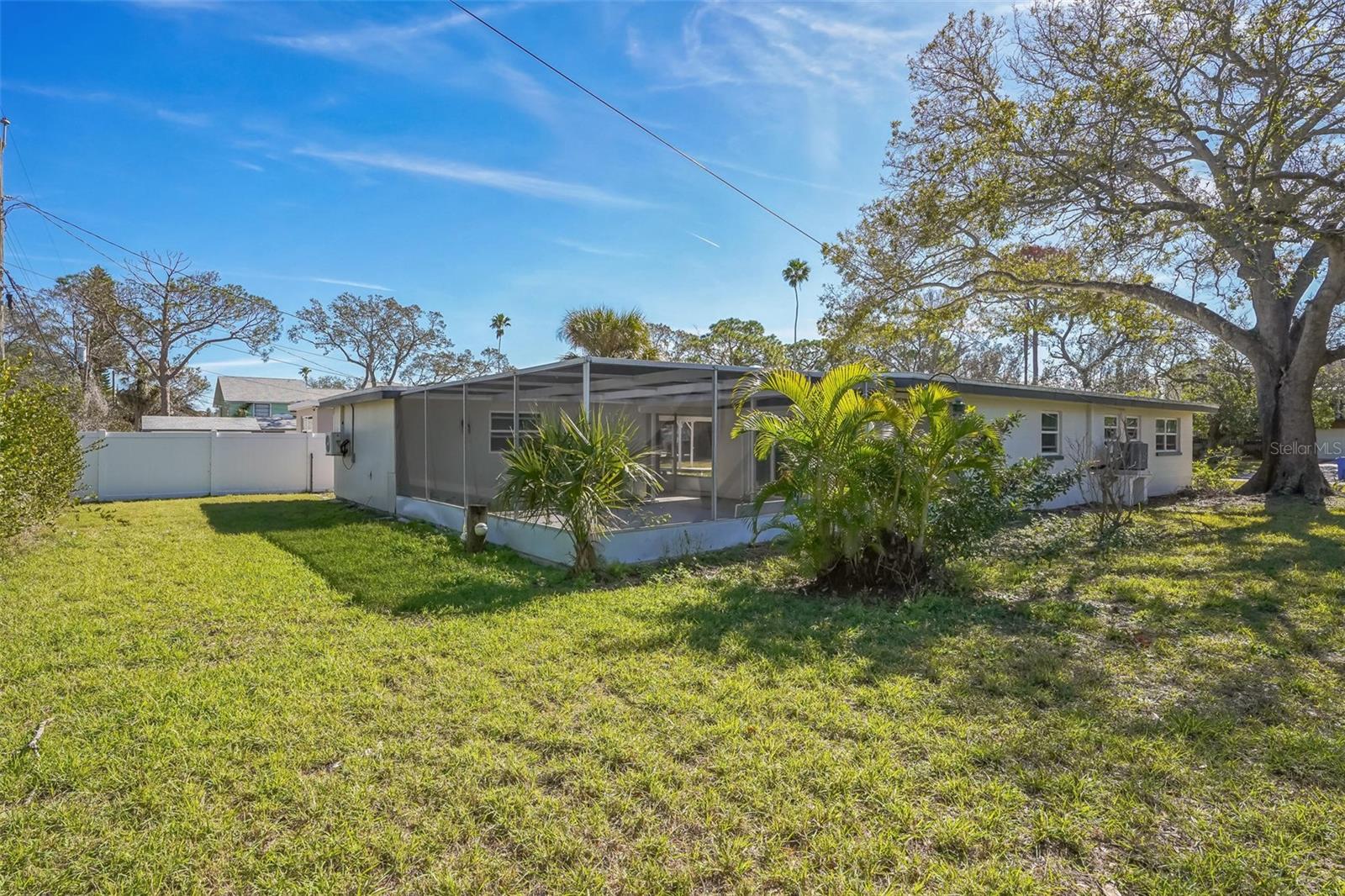 RIO VISTA - Residential