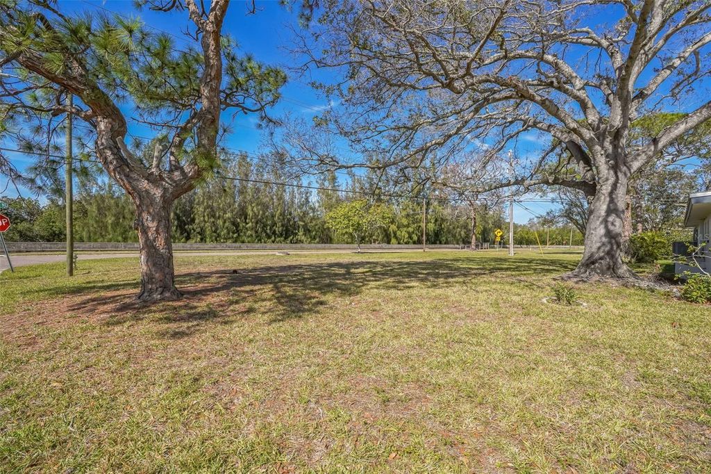 Photo of 131 80th Avenue NE, St Petersburg, FL 33702 (MLS # TB8445671)