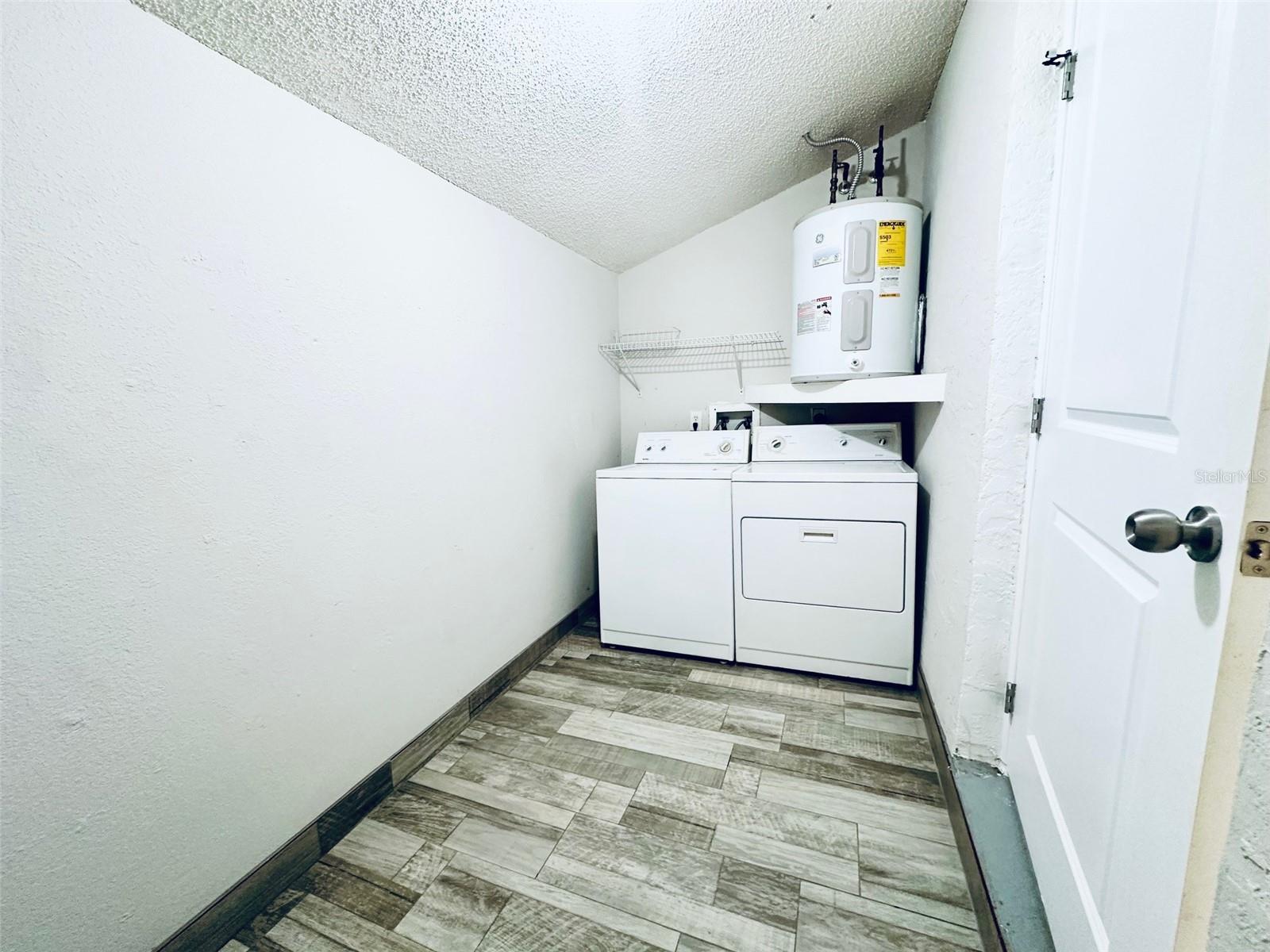 KELLEYS SUB - Residential Lease