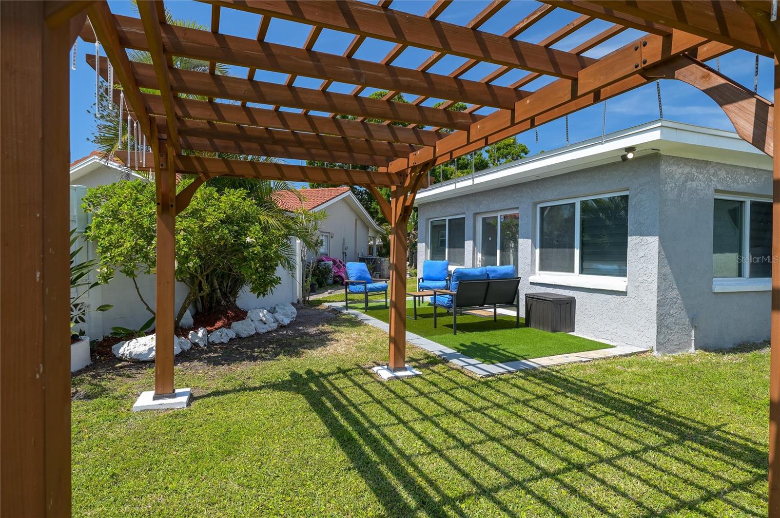 CAPRI ISLE SUB - Residential