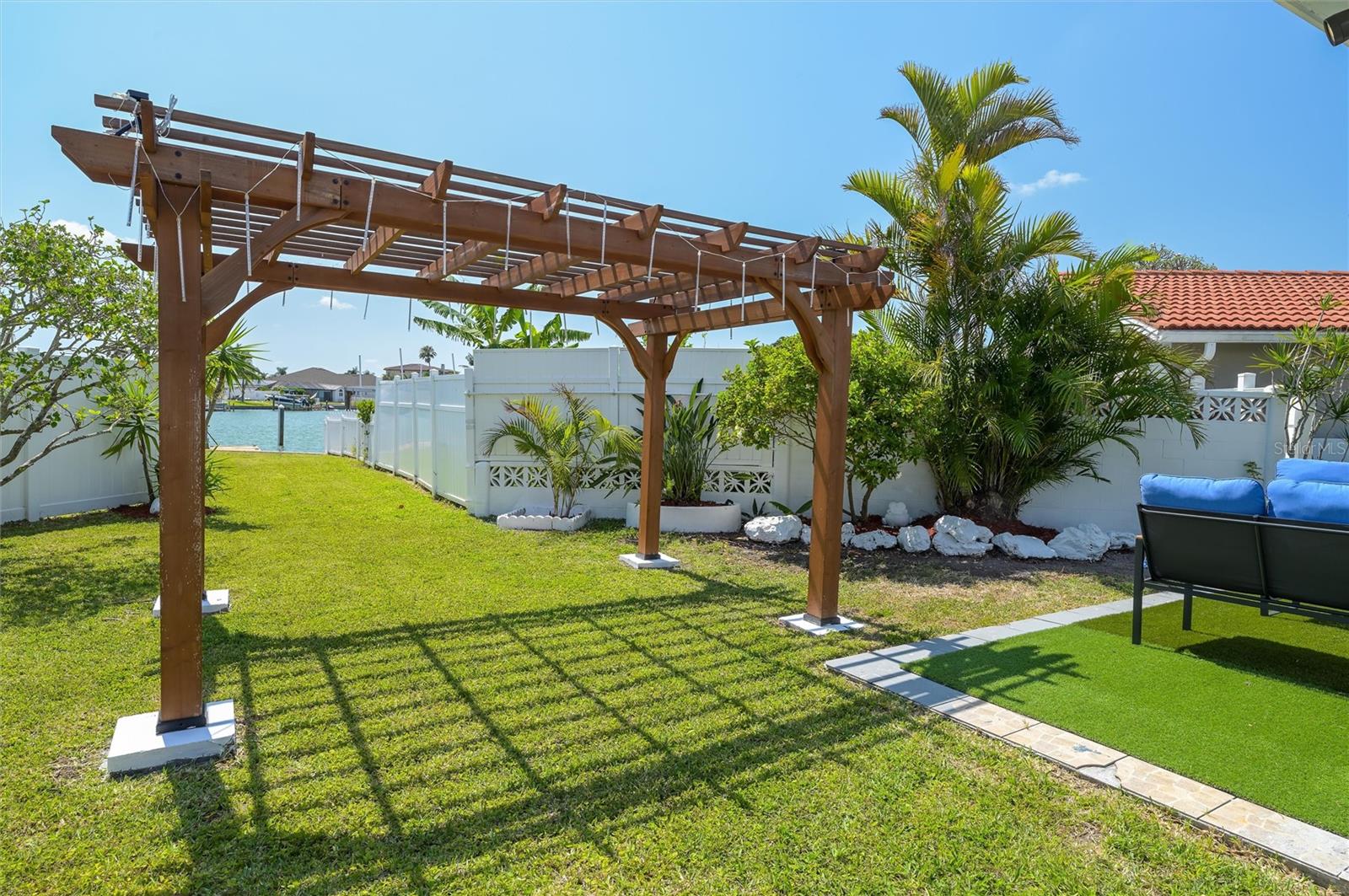 CAPRI ISLE SUB - Residential