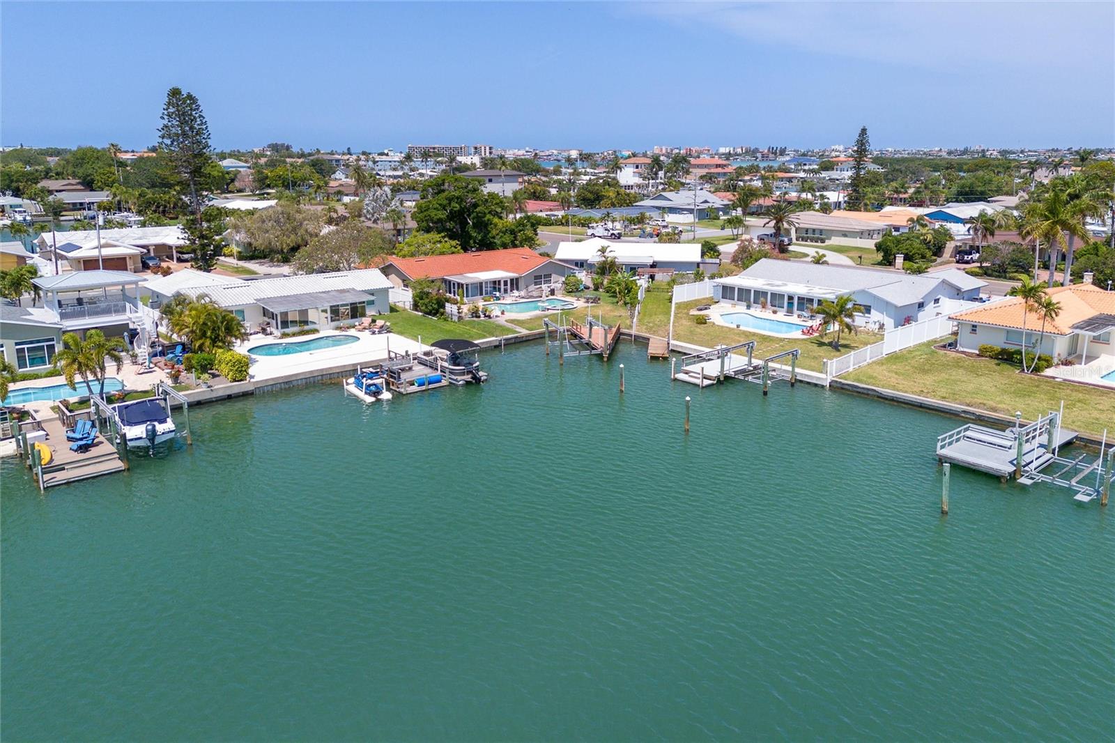 CAPRI ISLE SUB - Residential