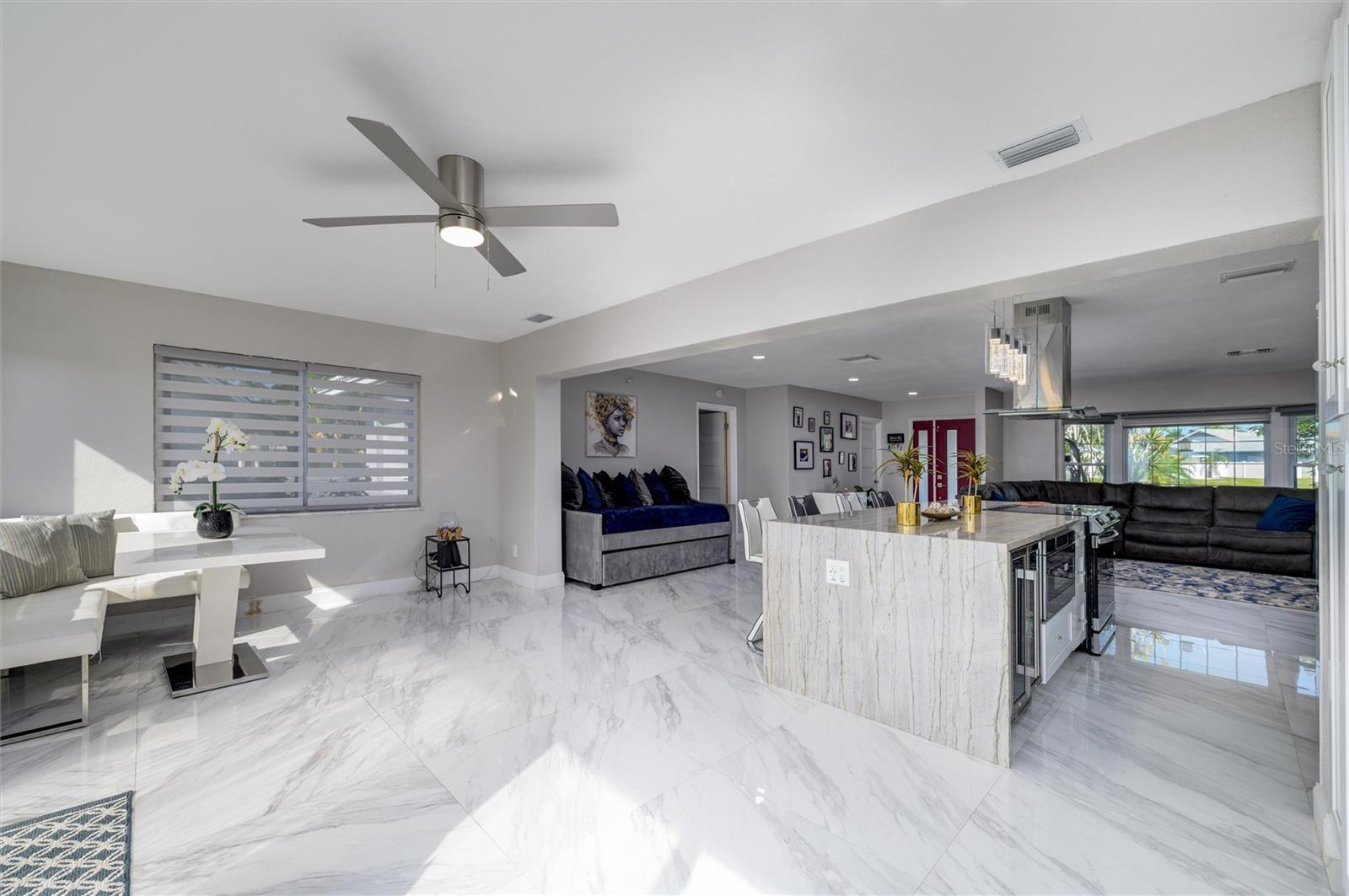 CAPRI ISLE SUB - Residential