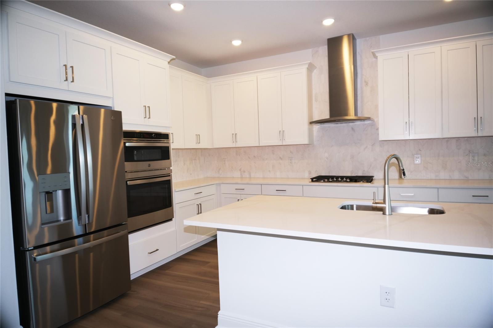 SWEETWATER AT LAKEWOOD RANCH - Residential Lease