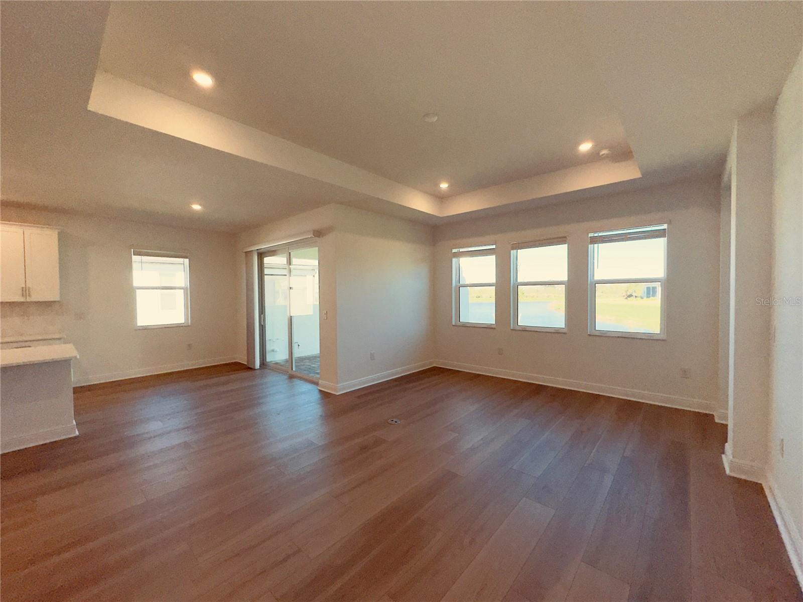 SWEETWATER - Residential Lease