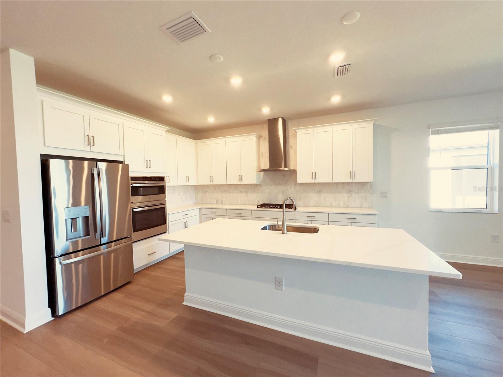 SWEETWATER - Residential Lease