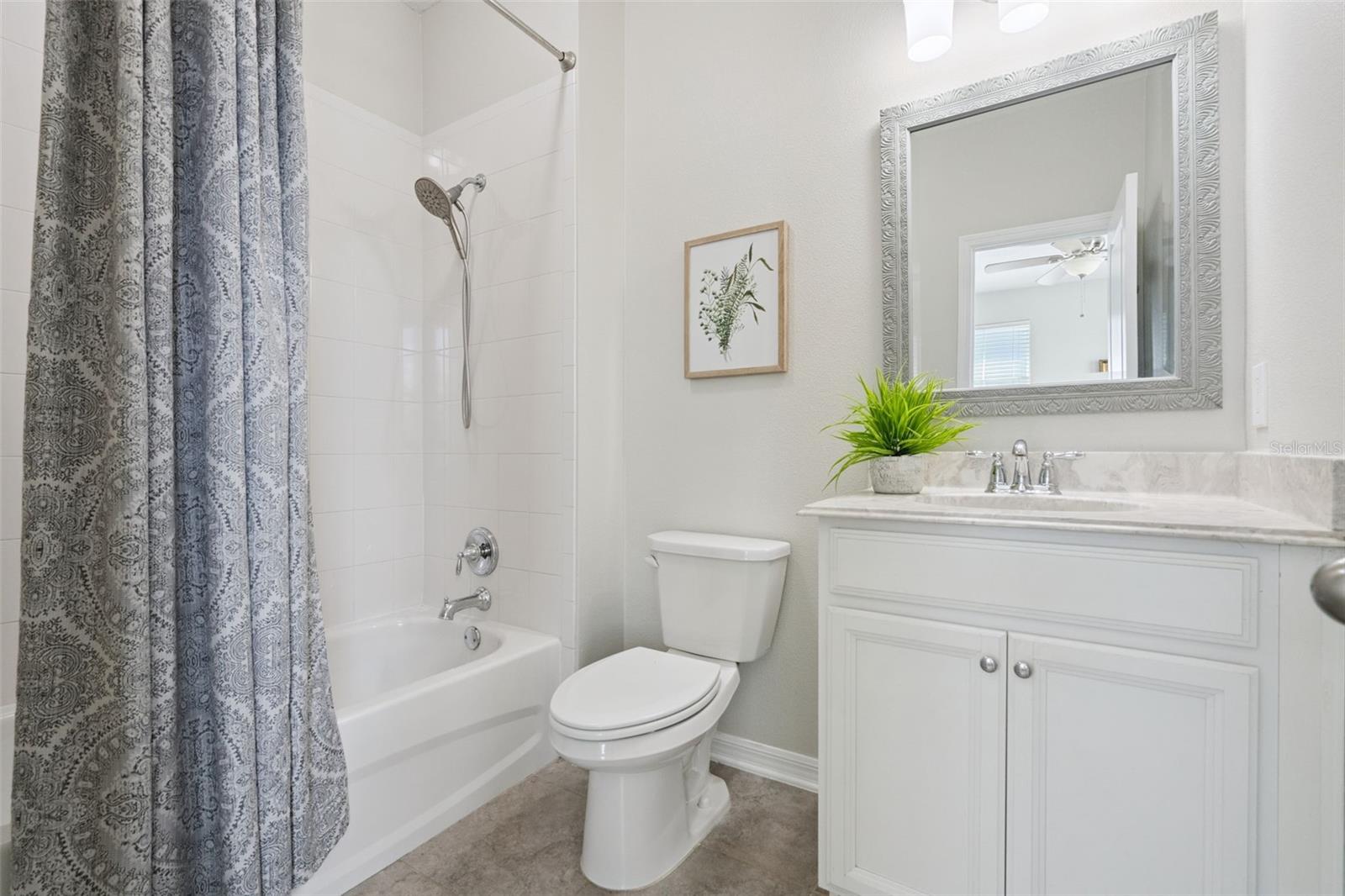 OAKLAND PARK - Residential