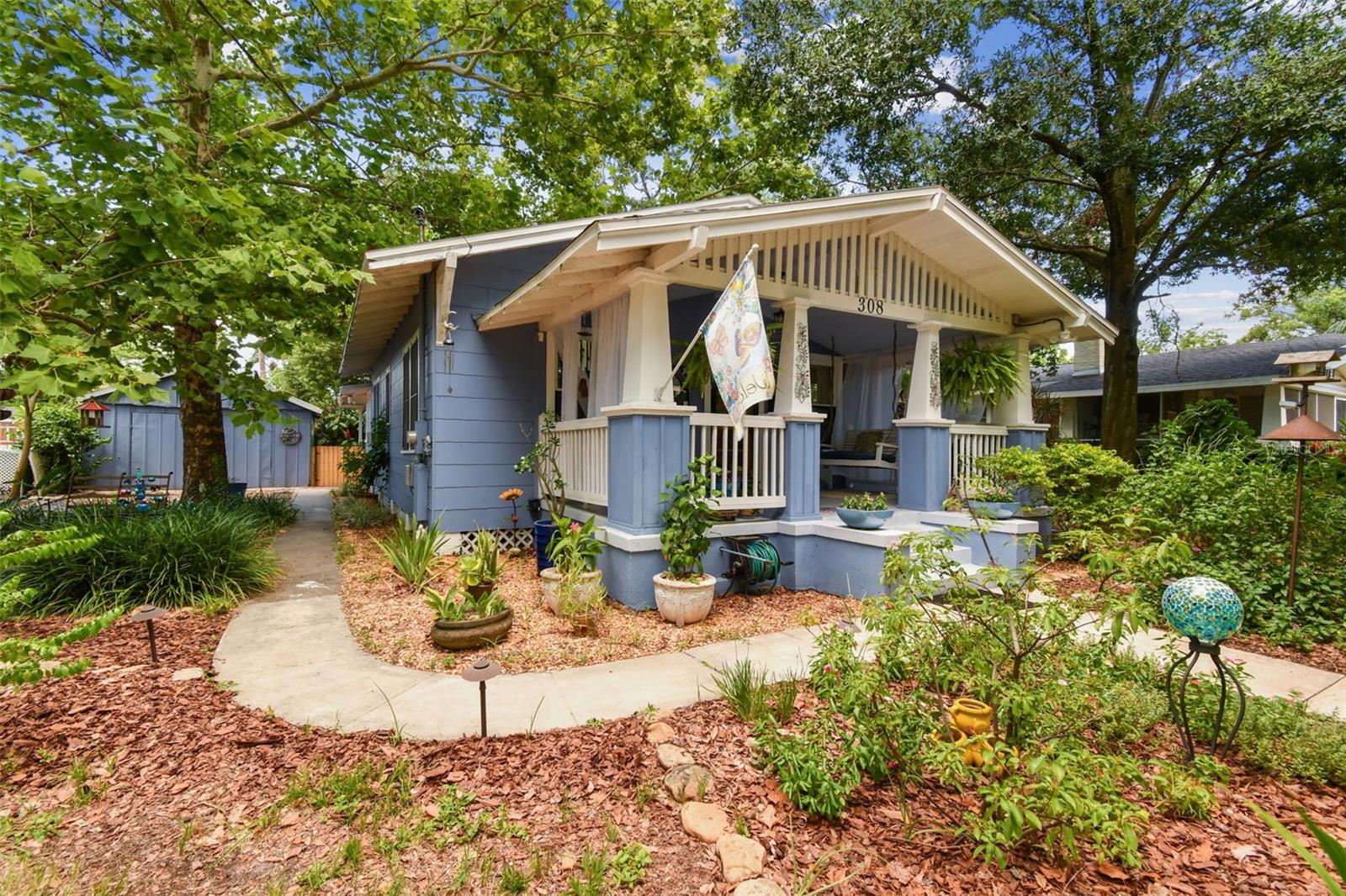 308 E CLIFTON STREET