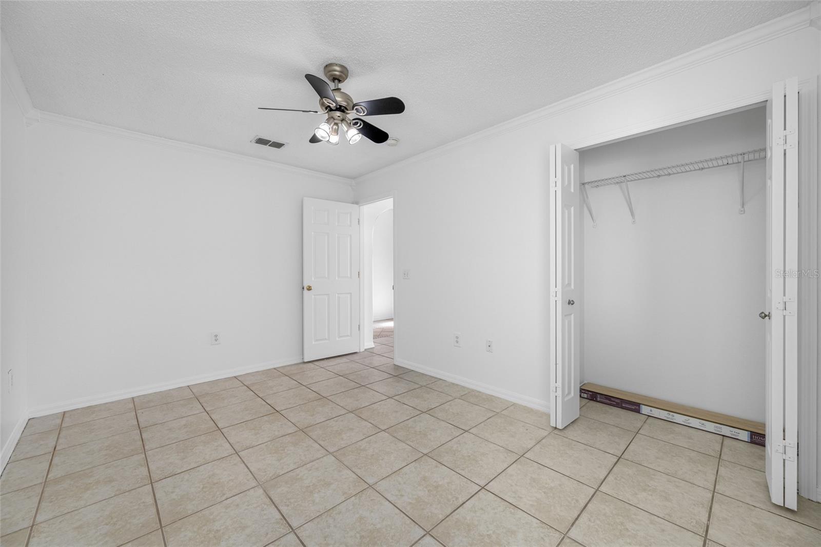 ABERDEEN PH 01 - Residential Lease