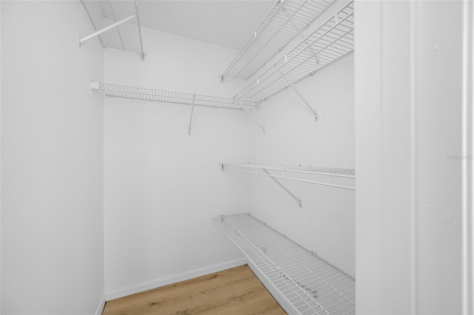 ABERDEEN PH 01 - Residential Lease