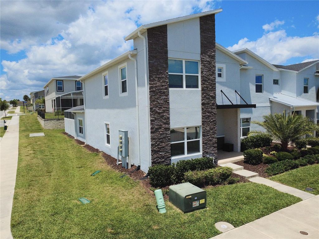 Photo of 1098 Splash Shot Place, Davenport, FL 33896 (MLS # O6403610)