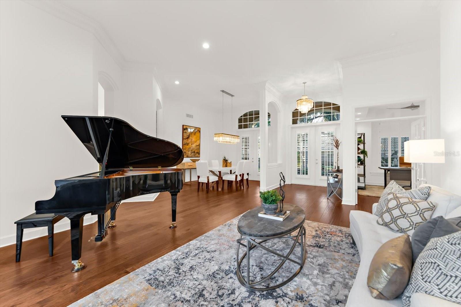 2107 PINNACLE CIRCLE S