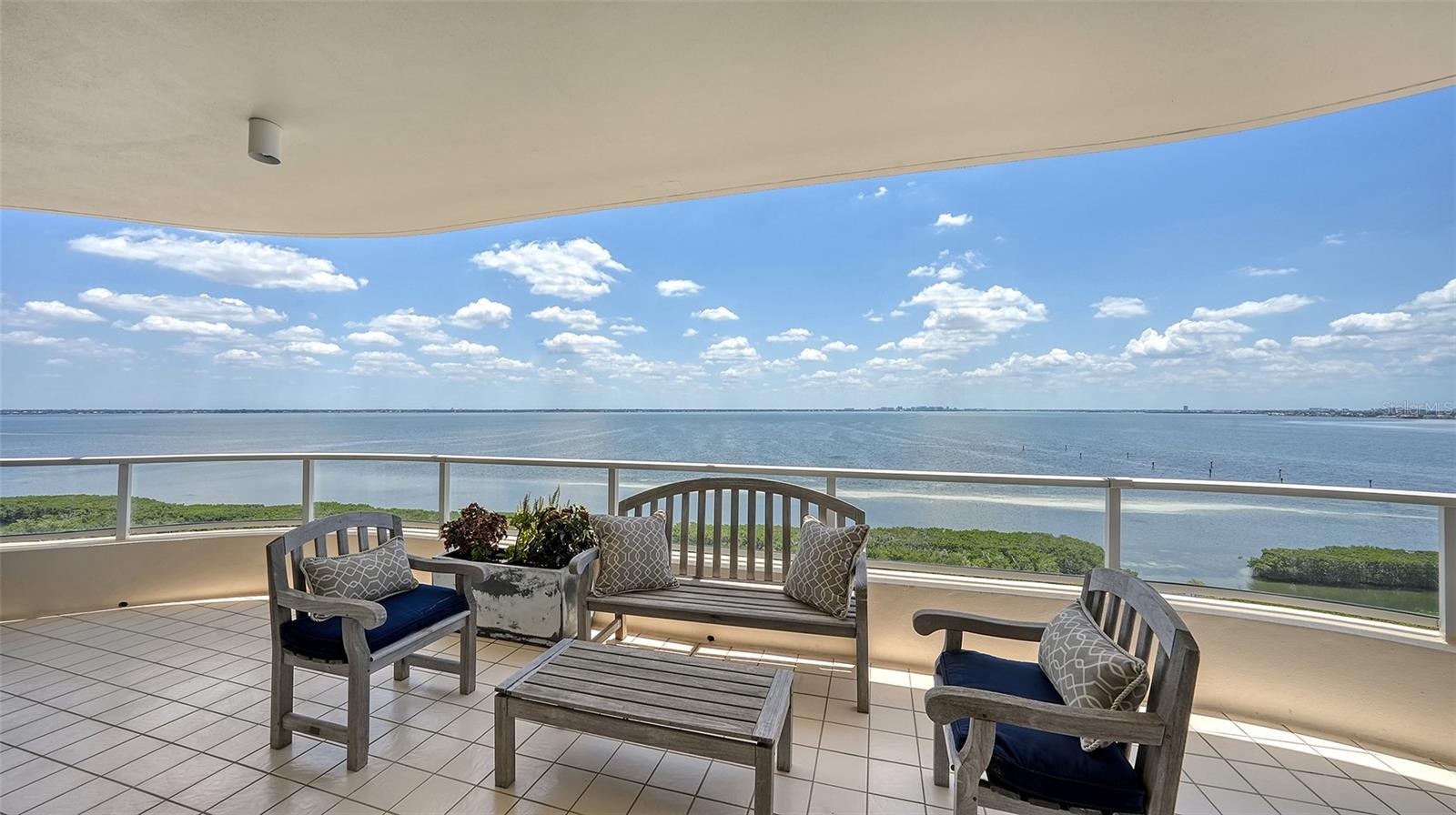 GRAND BAY 3 - Residential