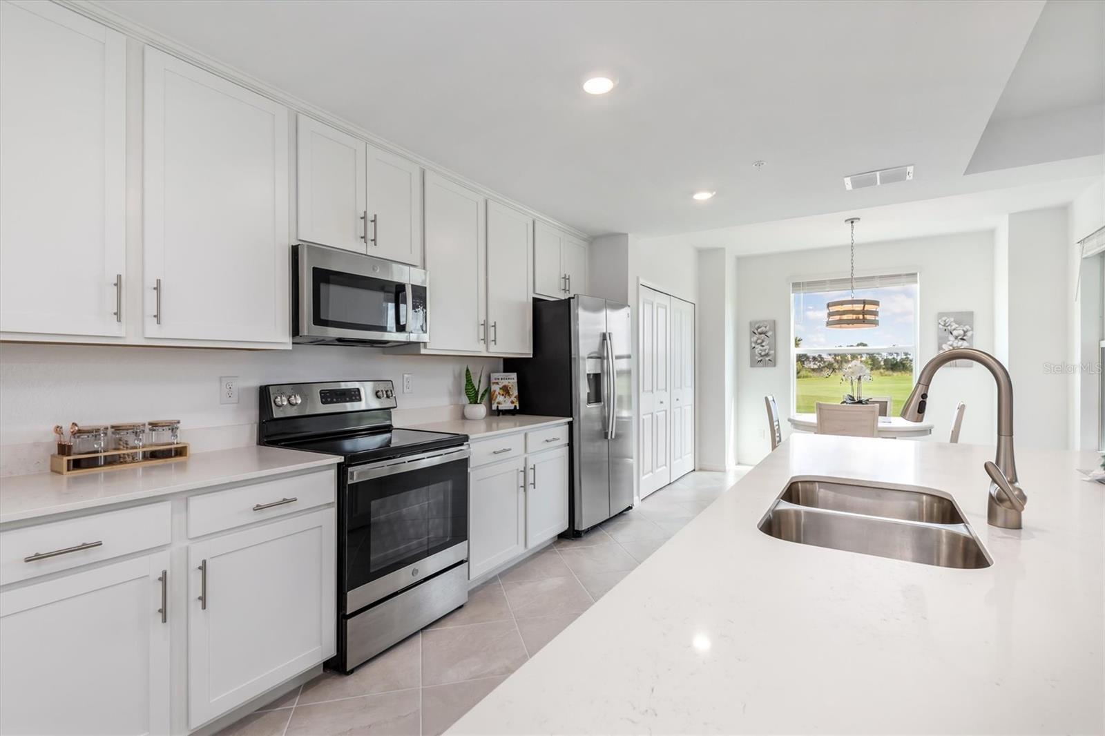 WELLEN PARK GOLF AND COUNTRY CLUB - Residential